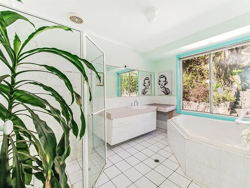 Guest house Noosa Hinterland Spectacular Boutique Guesthouse Cooran Australia